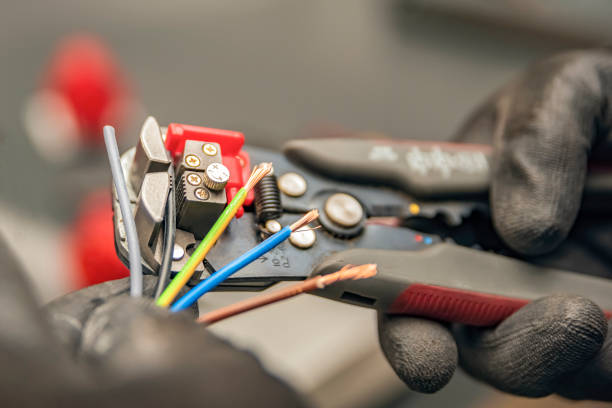 Best Electrical Installation Contractor  in Eldorado, IL