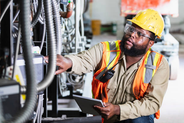 Best Affordable Electrician  in Eldorado, IL
