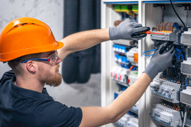 Best Local Electrician Companies  in Eldorado, IL